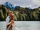 Hochzeit am Bergsee mit beeindruckender Naturkulisse